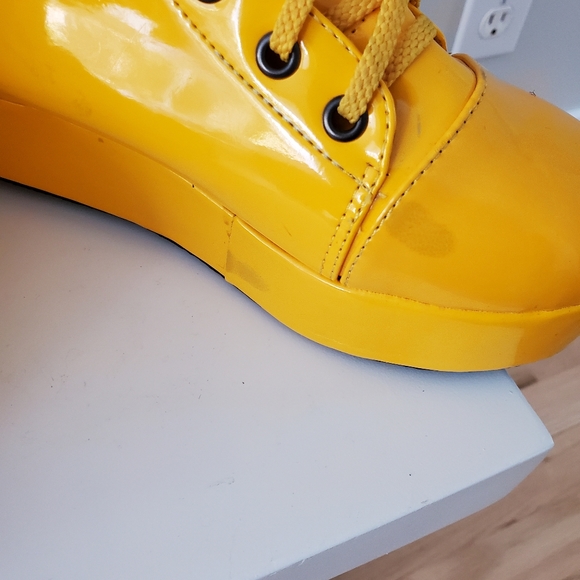 YES HighTops - Picture 8 of 9